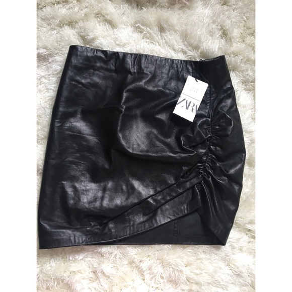 Genuine Leather Zara skirt - Picture 1 of 4